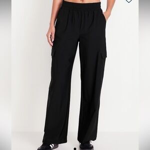 Old Navy Sleektech Wide Leg Cargo Pants